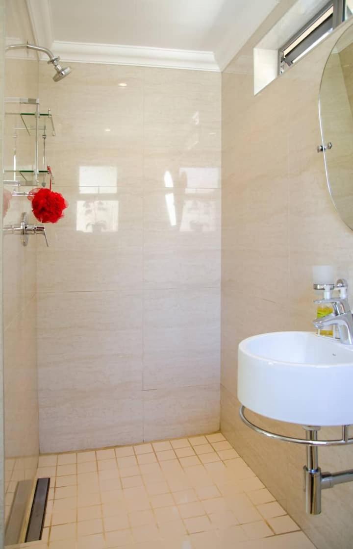 Echo Friendly Sunny Contemporary Garden Flat Apartment